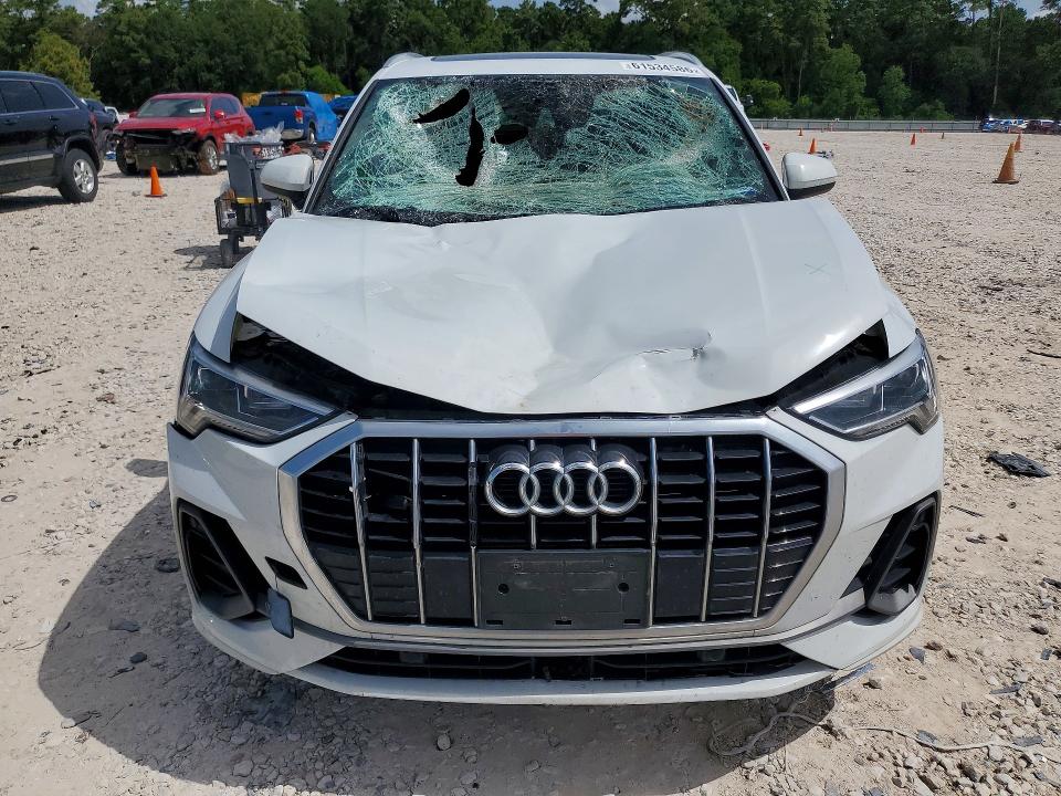2021 Audi Q3 VIN WA1EECF34M1157194 COPART salvage auction — FRONT END, Tx - Salvage Vehicle Title, sold $9,700 on 2026-08-19 (photo 5)