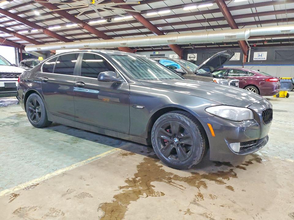 2012 BMW 5 series VIN WBAXG5C52CDW24181 COPART salvage auction — MINOR DENT/SCRATCHES, NJ - CERTIFICATE OF TITLE, sold $450 on 2026-07-16 (photo 4)