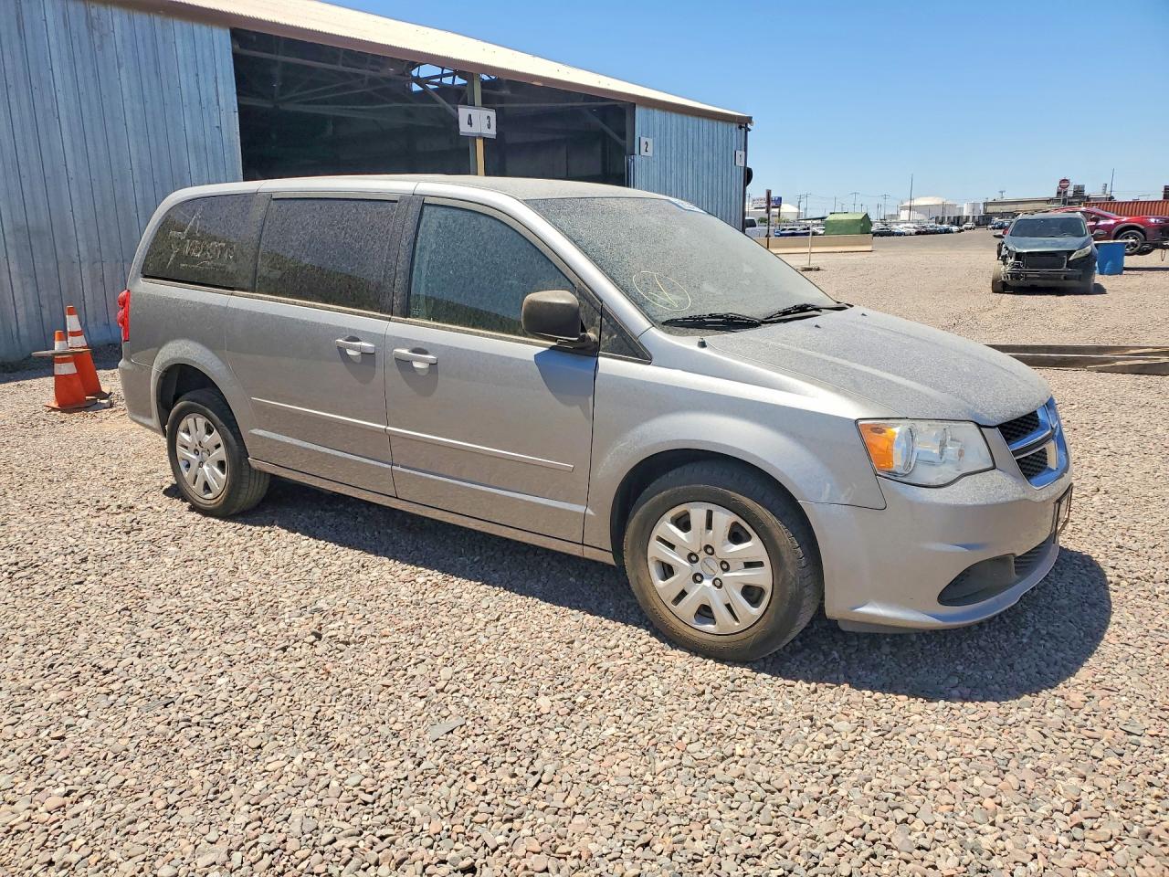 2016 Dodge Grand Caravan VIN 2C4RDGBG0GR106317 COPART salvage auction — Rear End, Ct - Clean Title, sold $8,000 on 2026-08-19 (photo 4)
