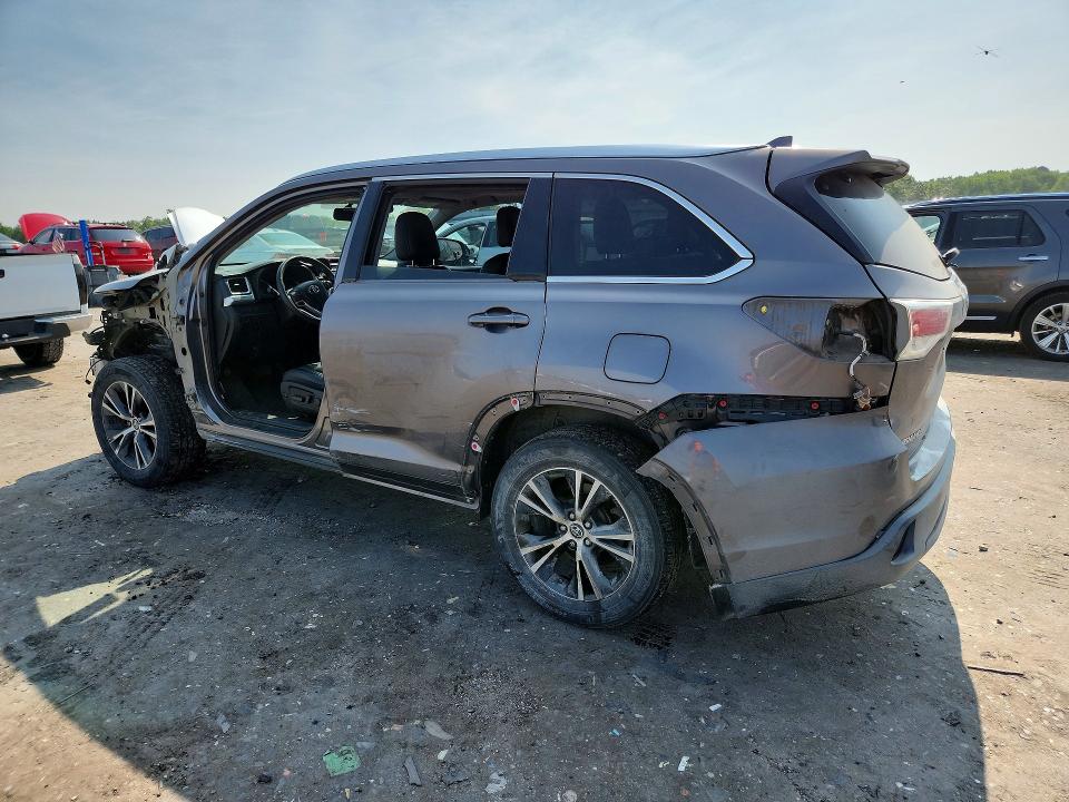 2016 Toyota Highlander VIN 5TDJKRFH5GS319286 COPART salvage auction — SIDE, VA - CERT OF TITLE - SALVAGE, sold $6,100 on 2026-07-29 (photo 2)