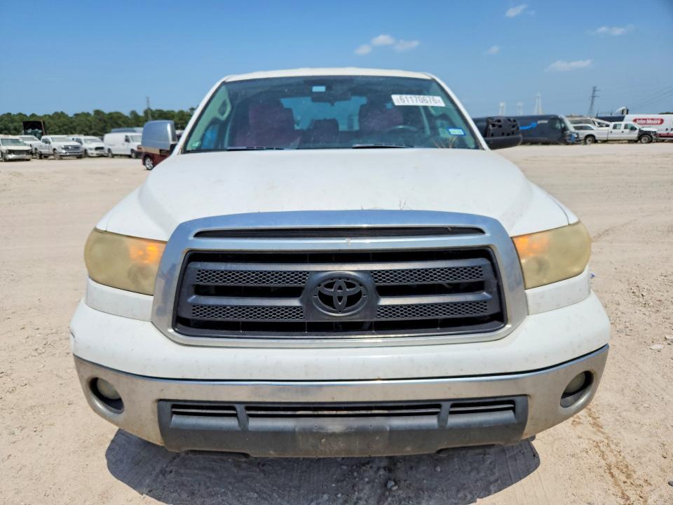 2011 Toyota Tundra VIN 5TFRM5F17BX020815 COPART salvage auction — MINOR DENT/SCRATCHES, TX - CERTIFICATE OF TITLE, sold $500 on 2026-07-24 (photo 5)