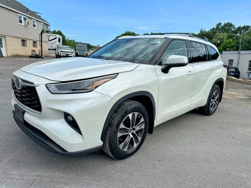 2021 Toyota Highlander VIN 5TDGZRBH5MS542760 COPART salvage auction — MINOR DENT/SCRATCHES, Nh - Certificate Of Title, sold $23,000 on 2026-07-21 (photo 1)