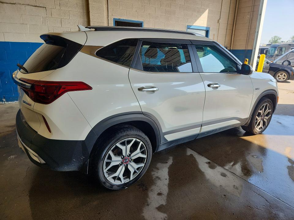 2021 Kia Seltos VIN KNDETCA20M7166191 COPART salvage auction — MECHANICAL, FL - CERTIFICATE OF TITLE, sold $7,000 on 2026-07-20 (photo 3)