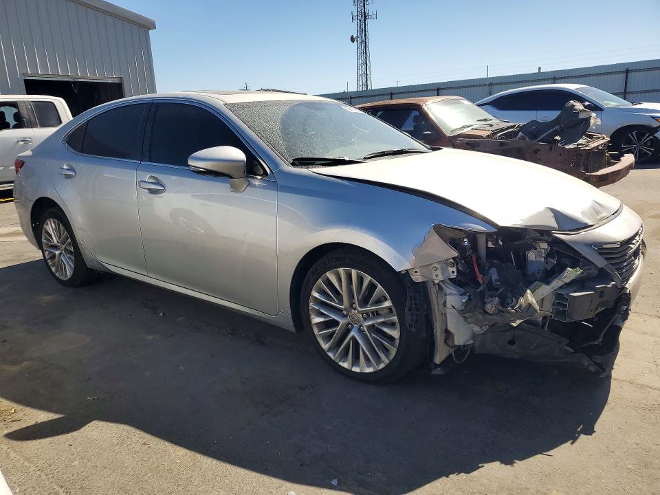 2014 Lexus Es 350 VIN JTHBK1GG6E2119094 COPART salvage auction — FRONT END, CA - DIS/DLR/EXP APP FOR DUP SALVAG, sold $3,450 on 2026-07-09 (photo 4)