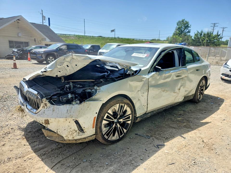 2024 BMW 5er VIN WBA53FJ00RCS32167 — COPART salvage auction photo