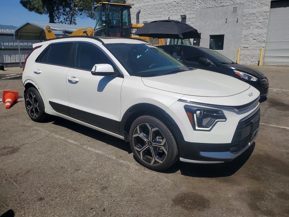 2025 Kia Niro VIN KNDCR3LE6S5240090 COPART salvage auction — REAR END, CA - SALVAGE CERTIFICATE, sold $10,700 on 2026-07-23 (photo 4)