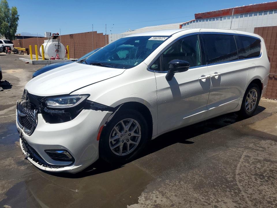 2026 Chrysler Pacifica VIN 2C4RC1BG8TR201802 COPART salvage auction — FRONT END, CA - CERTIFICATE OF TITLE, sold $15,800 on 2026-07-27 (photo 1)