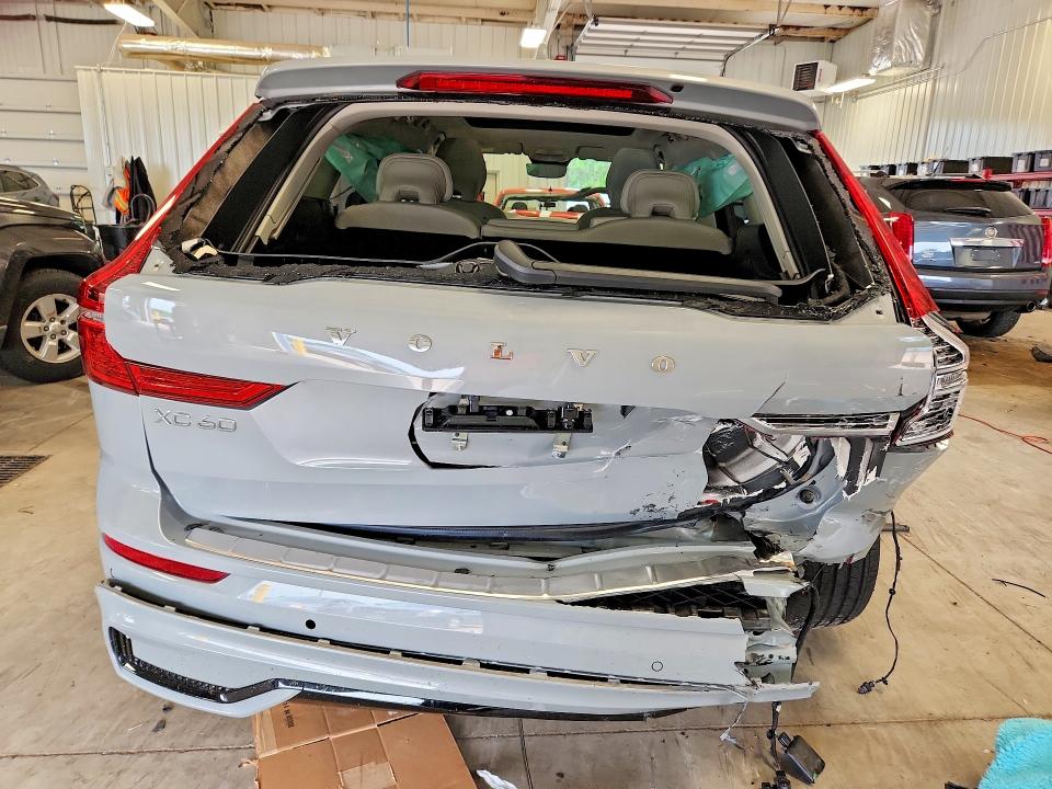 2025 Volvo Xc60 VIN YV4M12RC9S1112569 COPART salvage auction — REAR END, Mn - Cert Of Title-Salvage, sold $11,600 on 2026-08-11 (photo 6)