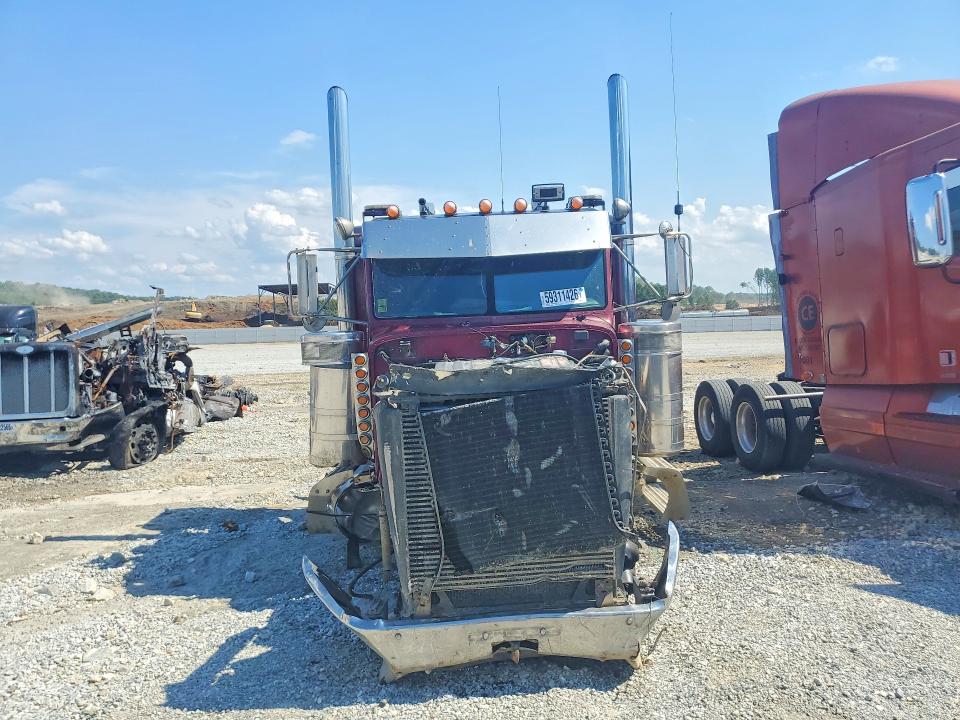 2000 Peterbilt 379 VIN 1XP5PBEX1YN506923 COPART salvage auction — ALL OVER, SC - NON-REB & REM SALVAGE TITLE, sold $9,500 on 2026-08-06 (photo 5)