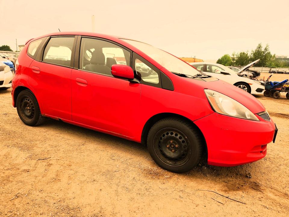 2009 Honda Fit VIN JHMGE88539S802637 COPART salvage auction — MECHANICAL, On - Permit No Brand - Unfit, sold $275 on 2026-07-28 (photo 4)