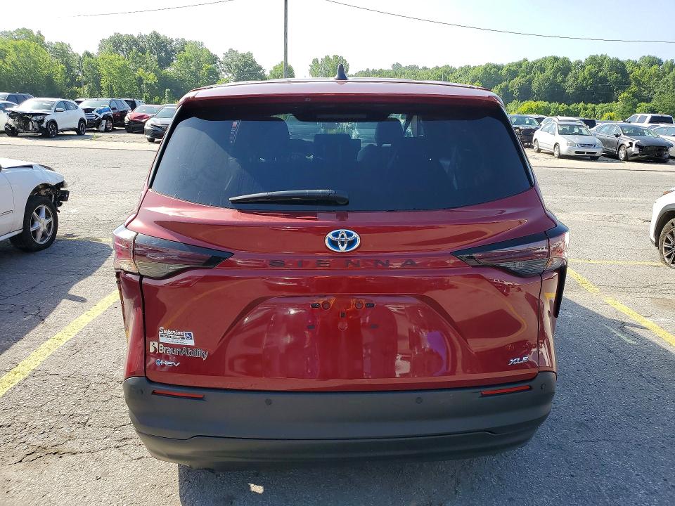 2025 Toyota Sienna VIN 5TDYRKEC3SS243275 COPART salvage auction — SIDE, Oh - Cert Of Title-Salvage, sold $5,300 on 2026-07-30 (photo 6)