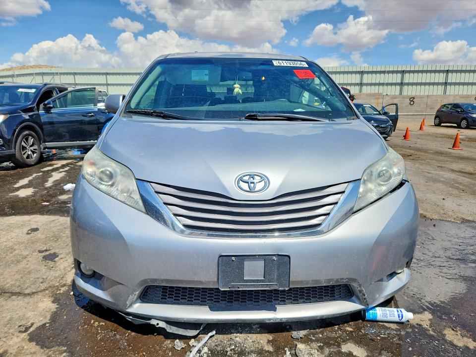2015 Toyota Sienna VIN 5TDYK3DC0FS601577 COPART salvage auction — SIDE, Nm - Cert Of Title-Salvage, sold $1,750 on 2026-07-30 (photo 5)