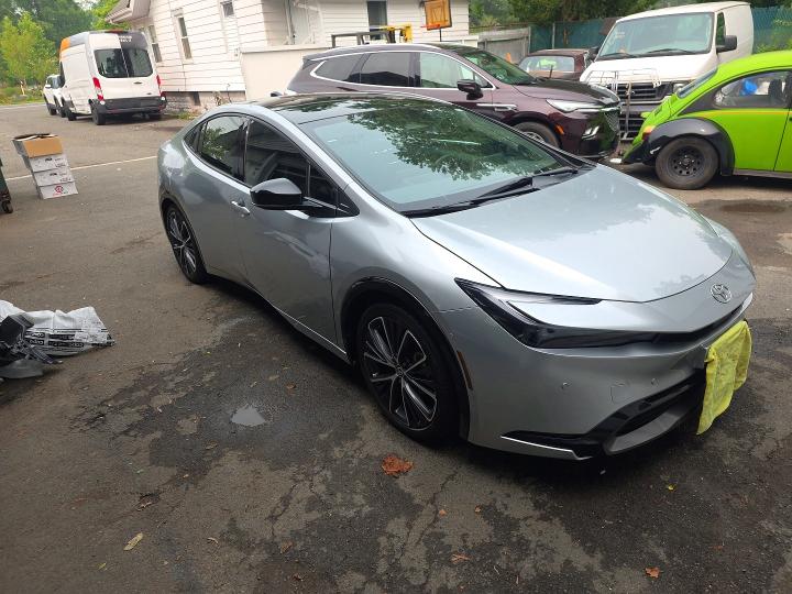 2024 Toyota Prius VIN JTDACAAU6R3022289 — COPART salvage auction photo