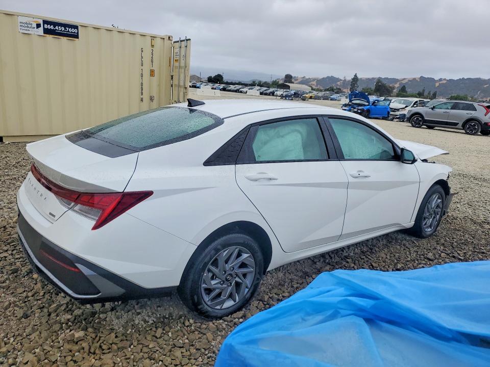 2026 Hyundai Elantra VIN KMHLM4DJ9TU205787 COPART salvage auction — FRONT END, CA - SALVAGE CERTIFICATE, sold $3,100 on 2026-07-23 (photo 3)