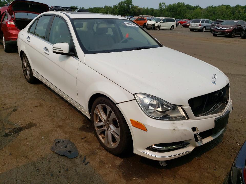 2014 Mercedes-benz C-klasse VIN WDDGF8ABXER302674 COPART salvage auction — FRONT END, Ct - Cert Of Title-Salvage, sold $550 on 2026-07-31 (photo 4)