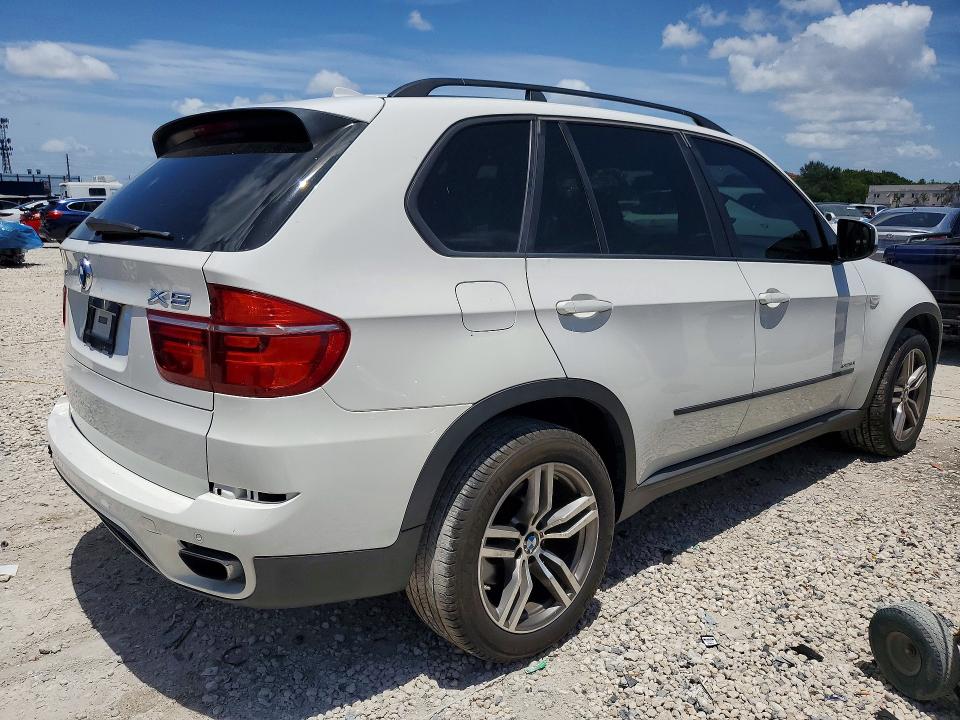 2012 BMW X5 VIN 5UXZV8C51CL423296 COPART salvage auction — NORMAL WEAR, Fl - Certificate Of Title, sold $650 on 2026-07-31 (photo 3)