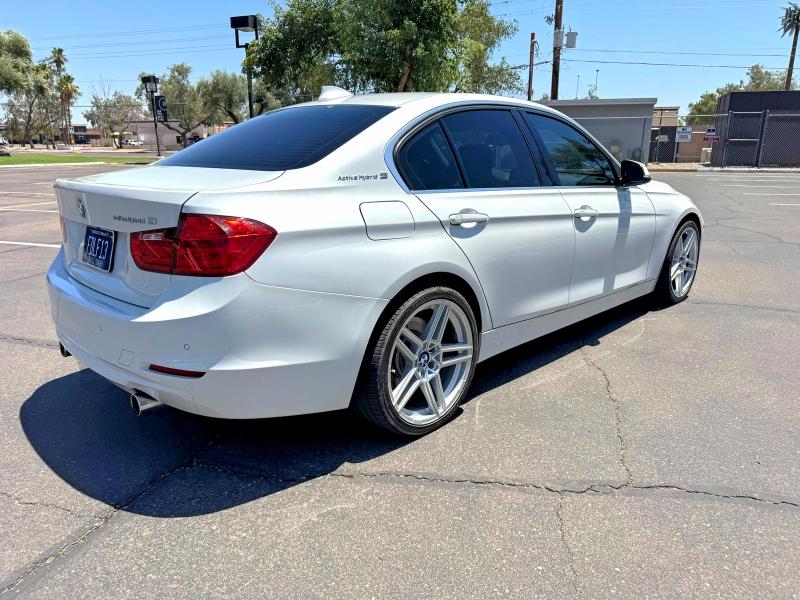 2013 BMW 1er VIN WBA3F9C57DF484398 COPART salvage auction — NORMAL WEAR, Mt - Manufacturer's Buy Back (P), sold $5,200 on 2026-07-29 (photo 4)