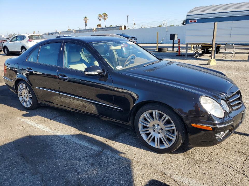 2007 Mercedes-benz E-class VIN WDBUF56X67B001085 COPART salvage auction — MINOR DENT/SCRATCHES, CA - DIS/DLR/EXP ONLY CLEAN TITLE, sold $825 on 2026-07-17 (photo 4)