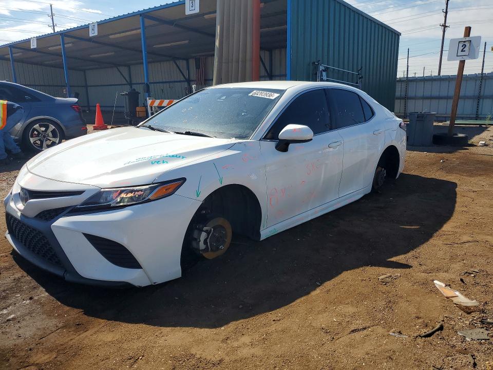 2019 Toyota Camry VIN 4T1B11HK7KU186371 COPART salvage auction — VANDALISM, Co - Salvage Title, sold $2,800 on 2026-07-29 (photo 1)