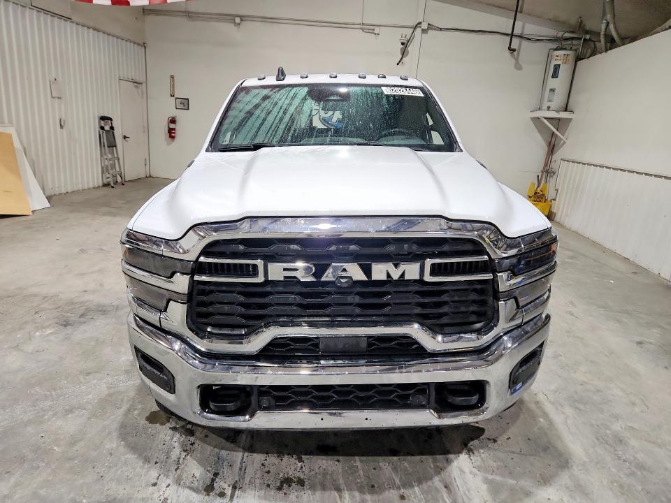2025 Ram 3500 VIN 3C63RRGL0SG533883 COPART salvage auction — MECHANICAL, Fl - Certificate Of Title, sold $16,300 on 2026-09-03 (photo 5)