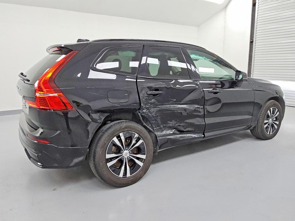 2024 Volvo Xc60 VIN YV4H60DK9R1848895 COPART salvage auction — SIDE, TX - SALVAGE VEHICLE TITLE, sold $13,600 on 2026-08-18 (photo 3)