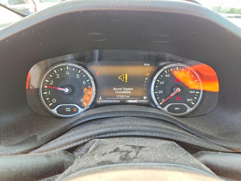 2017 Jeep Renegade VIN ZACCJBDB6HPE43289 COPART salvage auction — SIDE, Salvage Title, sold $300 on 2026-07-13 (photo 9)