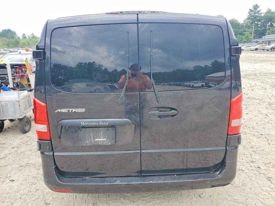 2018 Mercedes-benz Metris VIN WD4PG2EEXJ3383154 COPART salvage auction — NORMAL WEAR, Ri - Certificate Of Title, sold $1,200 on 2026-07-30 (photo 6)