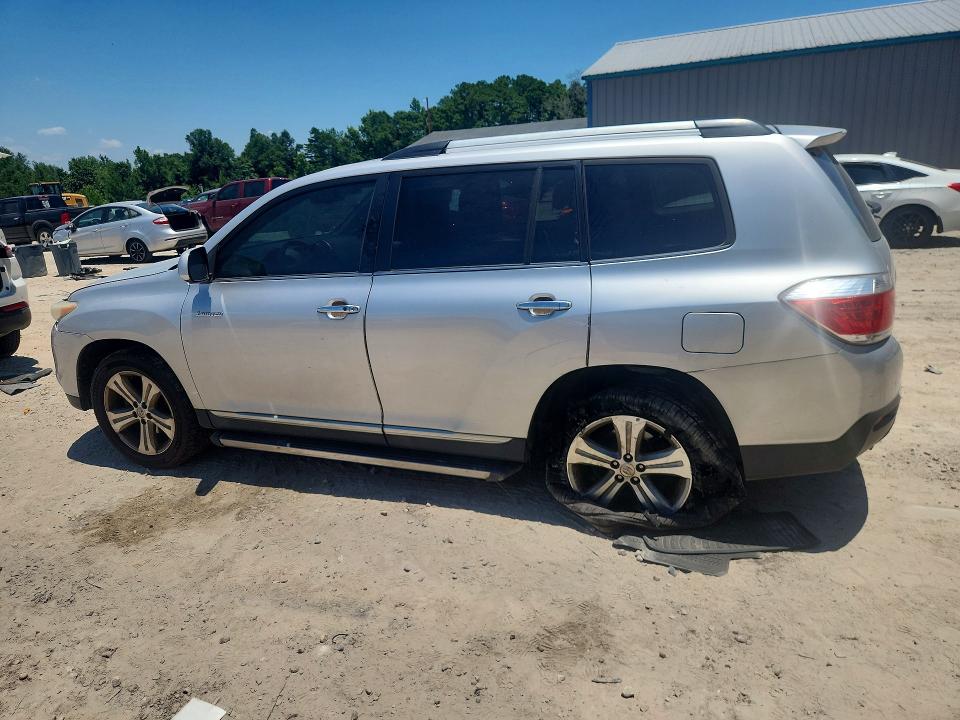 2013 Toyota Highlander VIN 5TDYK3EHXDS095165 COPART salvage auction — FRONT END, Fl - Cert Of Title Slvg Rebuildable, sold $5,900 on 2026-07-31 (photo 2)