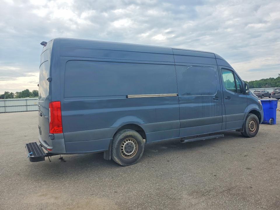 2019 Mercedes-benz VIN WD4PF1CD4KP148427 COPART salvage auction — FRONT END, Fl - Dealer Only Clean Title, sold $8,500 on 2026-07-30 (photo 3)