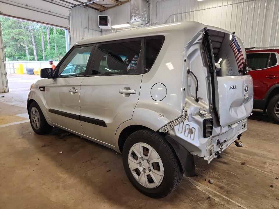 2013 Kia Soul VIN KNDJT2A59D7768736 COPART salvage auction — REAR END, Mn - Cert Of Title-Prior Salvage, sold $525 on 2026-07-14 (photo 2)