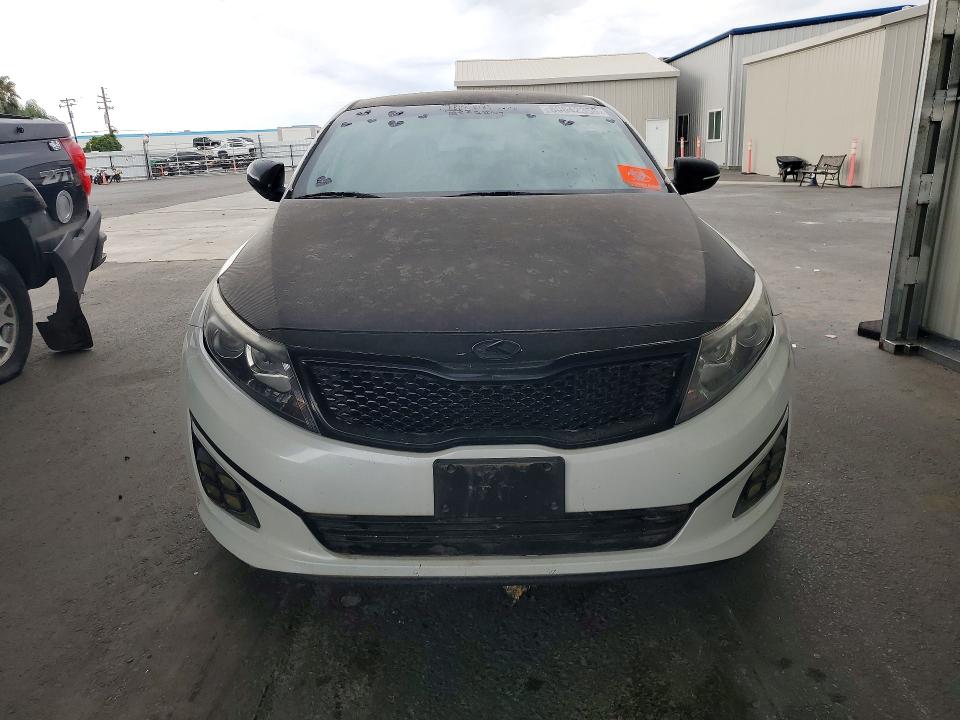 2015 Kia Optima VIN 5XXGR4A69FG405733 COPART salvage auction — MINOR DENT/SCRATCHES, NC - DIS/DLR/EXP ONLY CLEAN TITLE, sold $700 on 2026-07-20 (photo 5)