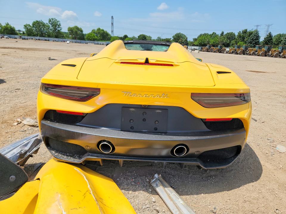 2024 Maserati Mc20 VIN ZAMBMSAB2R0449097 COPART salvage auction — FRONT END, Salvage Title, sold $41,000 on 2026-09-29 (photo 6)