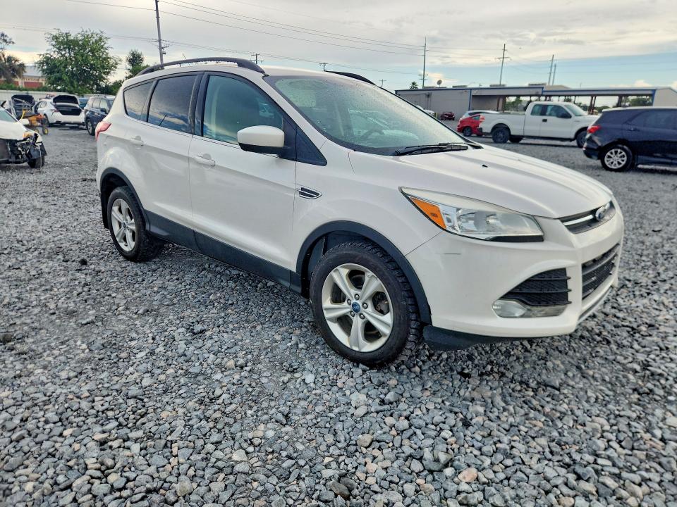 2013 Ford Escape VIN 1FMCU9GXXDUA82807 COPART salvage auction — FRONT END, Vt - Certificate Of Title, sold $1,500 on 2026-07-24 (photo 4)
