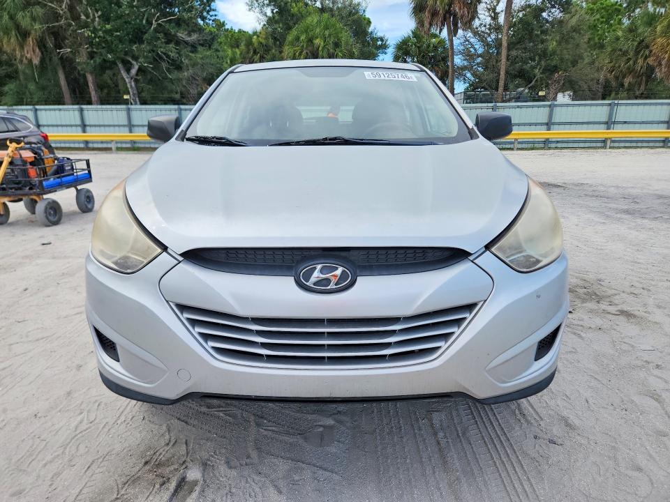 2011 Hyundai Tucson VIN KM8JT3AB3BU285247 COPART salvage auction — REAR END, FL - CERT OF TITLE SLVG REBUILDABLE, sold $1,800 on 2026-07-22 (photo 5)