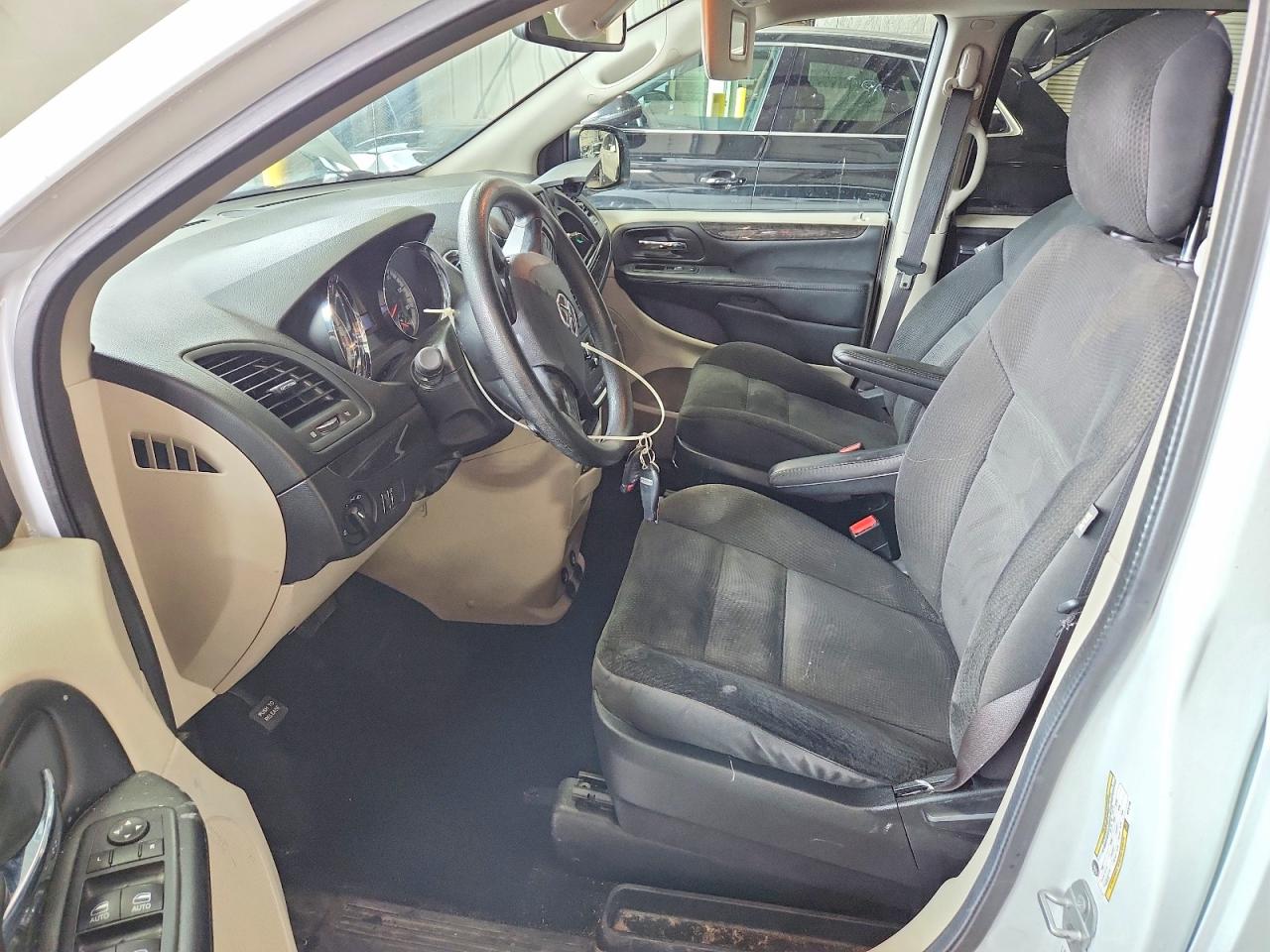 2019 Dodge VIN 2C4RDGBG1KR767198 COPART salvage auction — Front End, MN - CERT OF TITLE-SALVAGE, sold $2,300 on 2026-09-08 (photo 7)