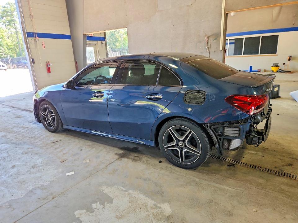 2020 Mercedes-benz A-klasse VIN W1K3G4FB3LJ231083 COPART salvage auction — FRONT END, Va - Cert Of Title - Salvage, sold $9,600 on 2026-08-14 (photo 2)