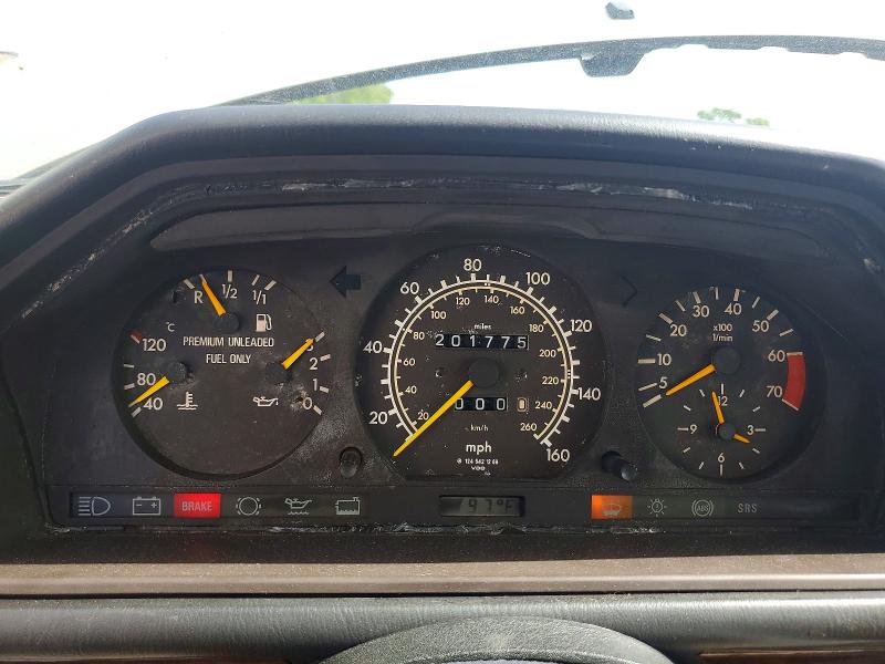 1992 Mercedes-benz 400 VIN WDBEA34E6NB793146 COPART salvage auction — MINOR DENT/SCRATCHES, TN - CERTIFICATE OF TITLE, sold $225 on 2026-07-27 (photo 9)