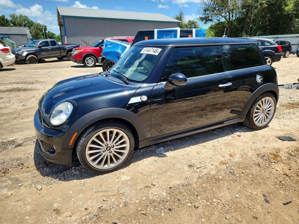 2012 Mini Cooper VIN WMWSV3C59CT386632 COPART salvage auction — MINOR DENT/SCRATCHES, FL - CERTIFICATE OF TITLE, sold $1,300 on 2026-07-24 (photo 1)