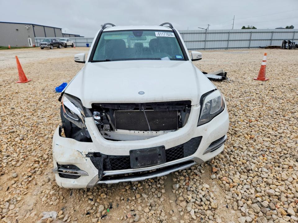 2015 Mercedes-benz E-klasse VIN WDCGG5HB7FG426386 COPART salvage auction — FRONT END, Tx - Salvage Vehicle Title, sold $1,750 on 2026-08-13 (photo 5)