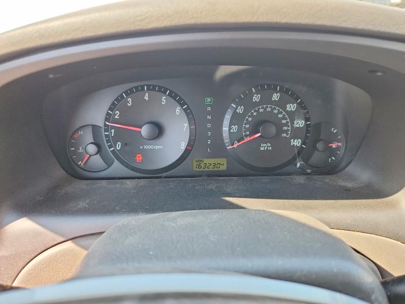 2005 Hyundai Elantra VIN KMHDN46D85U037538 COPART salvage auction — FRONT END, MA - CERTIFICATE OF TITLE, sold $400 on 2026-07-15 (photo 9)