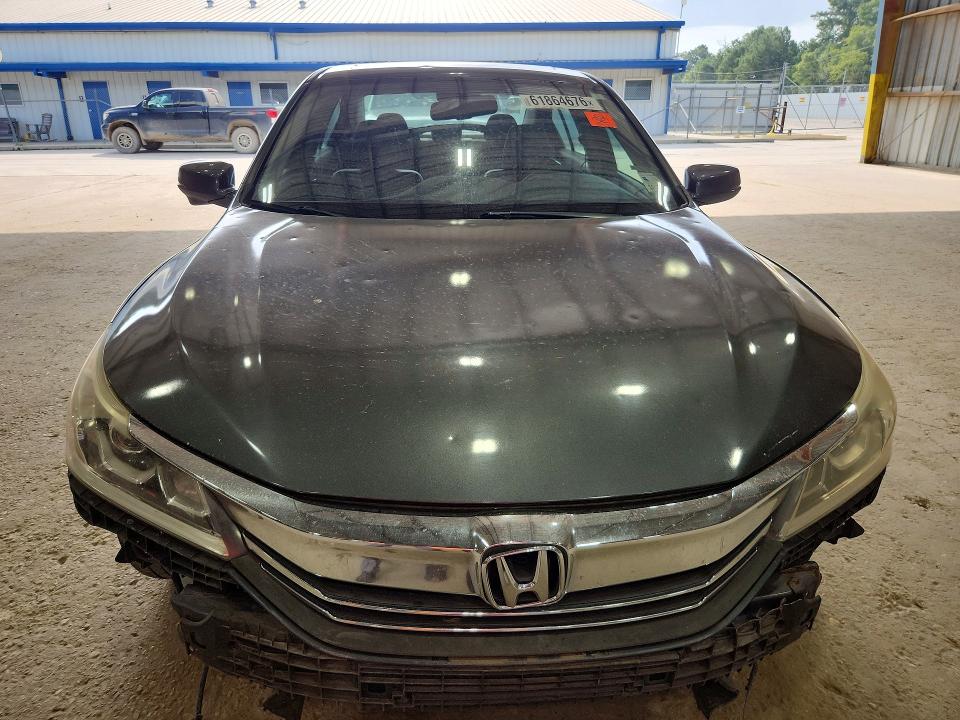 2017 Honda Accord VIN 1HGCR2F81HA137600 COPART salvage auction — VANDALISM, La - Cert Of Title-Salvage, sold $3,850 on 2026-07-31 (photo 5)