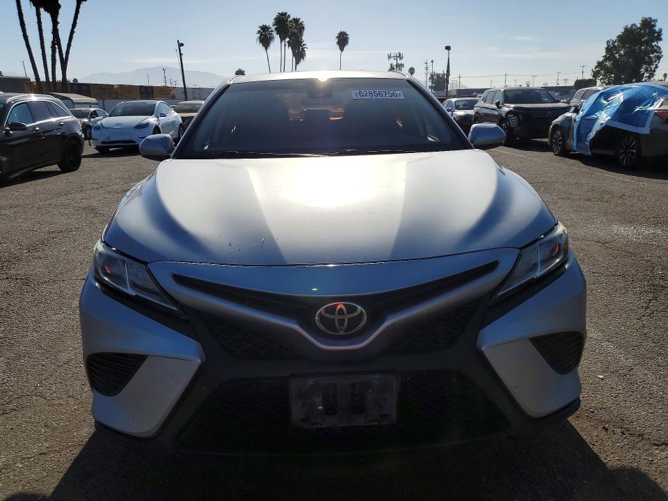 2019 Toyota Camry VIN 4T1B11HK2KU805166 COPART salvage auction — MINOR DENT/SCRATCHES, CA - DIS/DLR/EXP ONLY CLEAN TITLE (P), sold $8,000 on 2026-07-31 (photo 5)