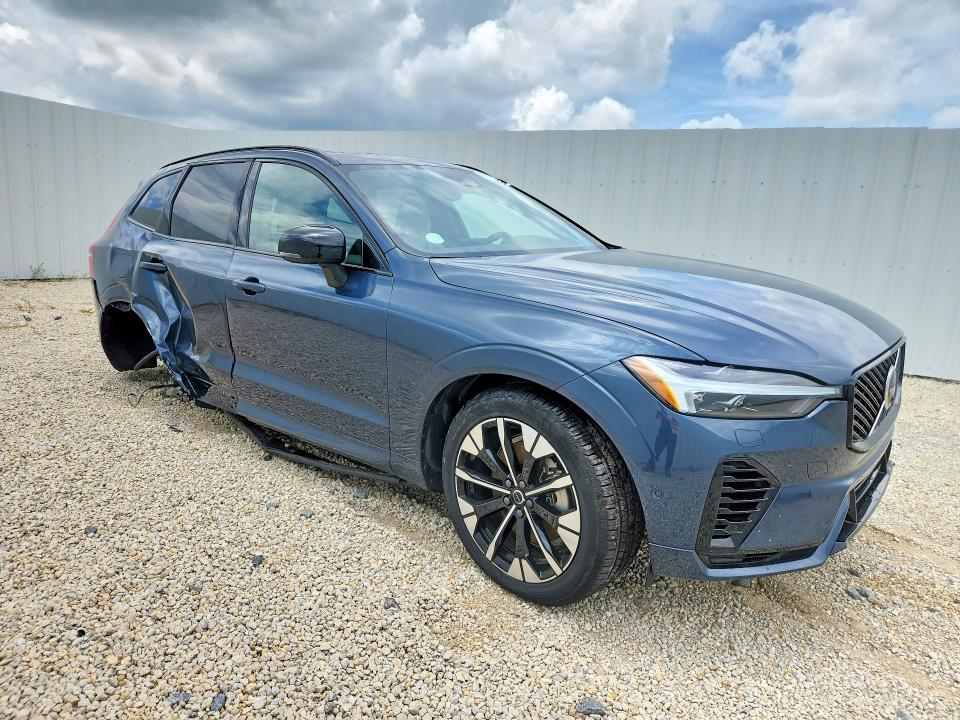 2026 Volvo Xc60 VIN YV4H60RC0T1454162 COPART salvage auction — SIDE, FL - CERTIFICATE OF TITLE, sold $22,900 on 2026-08-10 (photo 4)