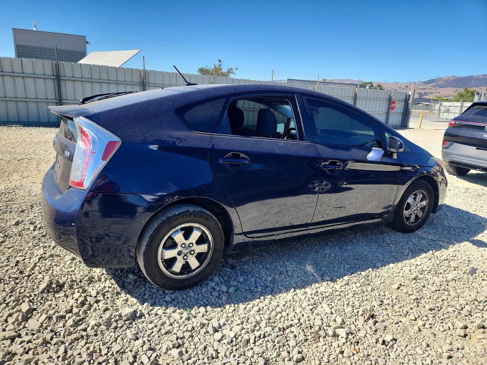 2013 Toyota Prius VIN JTDKN3DU9D1680442 COPART salvage auction — VANDALISM, CA - SALVAGE CERTIFICATE, sold $525 on 2026-07-14 (photo 3)