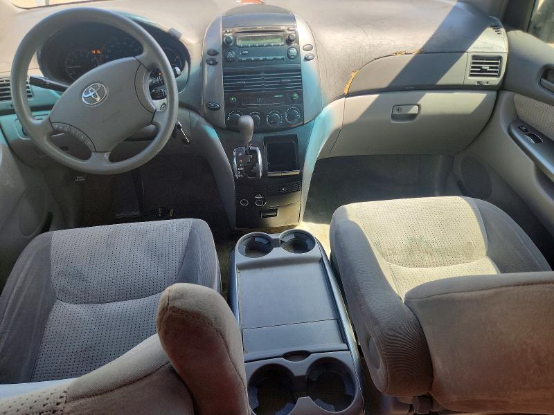 2008 Toyota Sienna VIN 5TDZK23C28S120135 COPART salvage auction — ROOF, FL - CERTIFICATE OF TITLE, sold $950 on 2026-07-24 (photo 8)