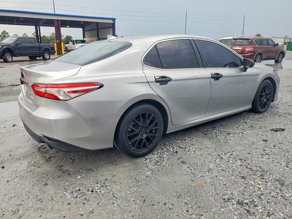 2019 Toyota Camry VIN 4T1B11HK0KU716602 COPART salvage auction — REAR END, Fl - Certificate Of Title, sold $7,500 on 2026-08-27 (photo 3)