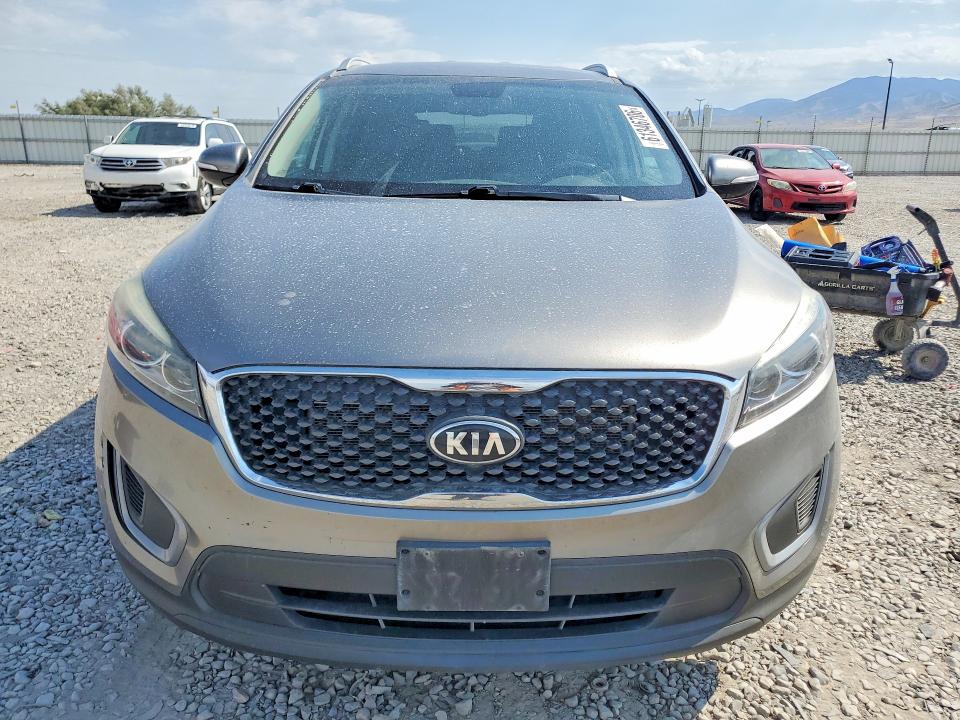 2016 Kia Sorento VIN 5XYPGDA39GG067386 COPART salvage auction — MECHANICAL, UT - CERTIFICATE OF TITLE, sold $925 on 2026-07-17 (photo 5)
