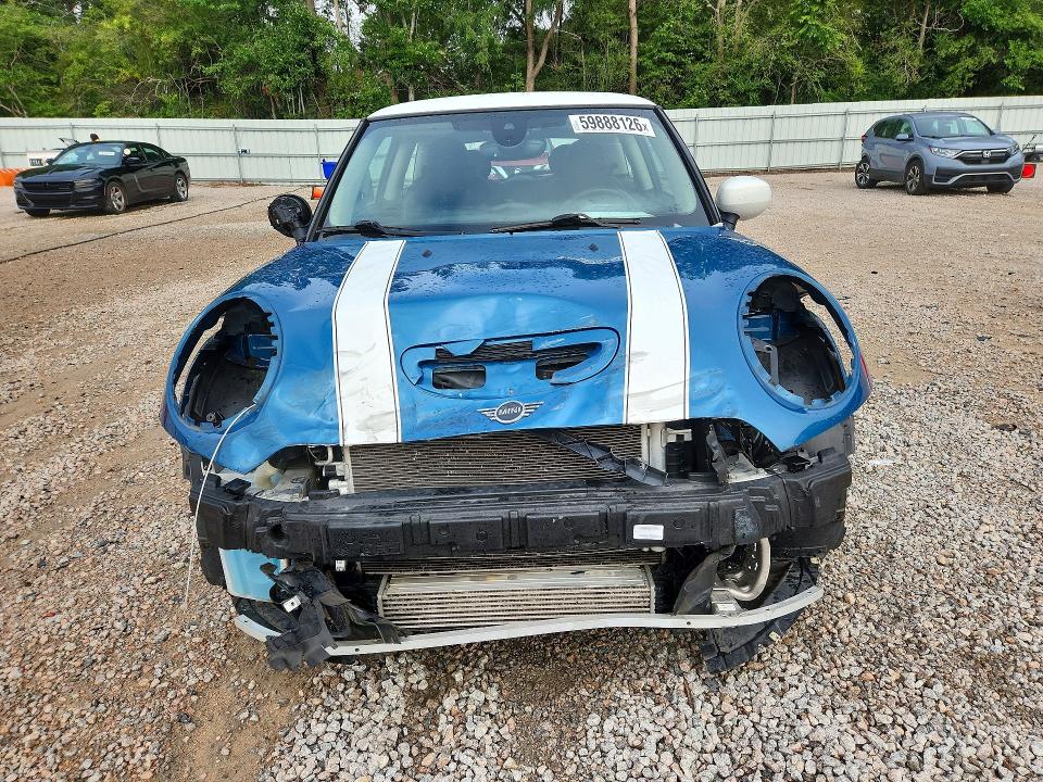 2022 Mini Cooper VIN WMW53DH06N2R21818 COPART salvage auction — FRONT END, Nc - Salvage Certificate Of Title, sold $4,250 on 2026-08-07 (photo 5)
