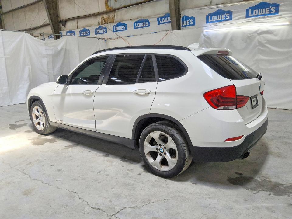 2015 BMW X1 VIN WBAVM1C57FV318150 COPART salvage auction — MINOR DENT/SCRATCHES, Fl - Certificate Of Destruction, sold $600 on 2026-08-20 (photo 2)
