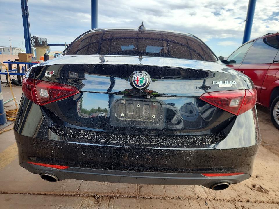 2018 Alfa romeo Giulia VIN ZARFAEDN2J7570817 COPART salvage auction — FRONT END, Az - Cert Of Title - Salvage, sold $4,550 on 2026-08-20 (photo 6)